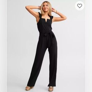 Chic Black Sleeveless Jumpsuit